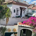 8 Ξενοδοχείο με διαμερίσματα