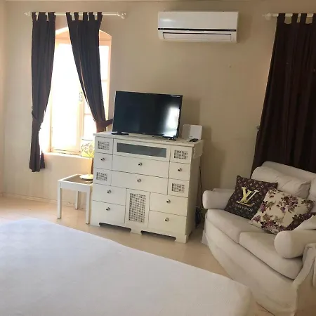 8 Lejlighedshotel