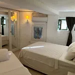 8 أودا 4* مرمريس