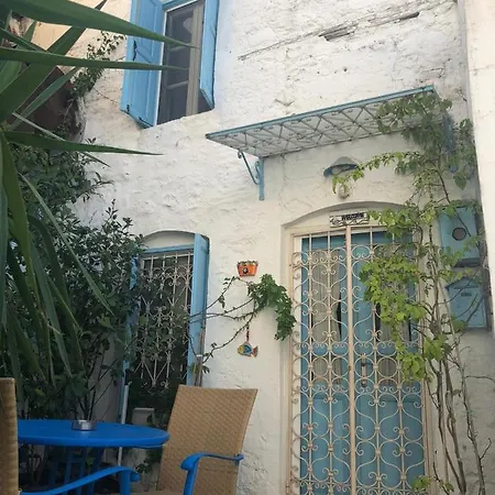 8 מלון דירות מרמריס