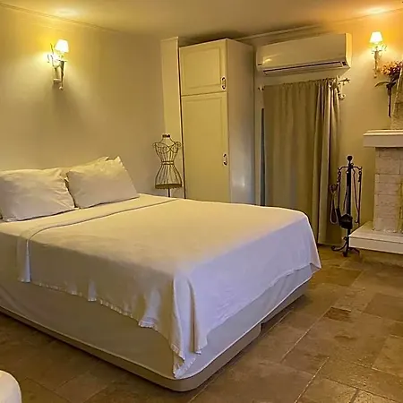 Aparthotel 8