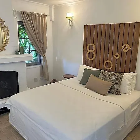 8 Aparthotel