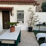 8 Apartmanhotel 4*