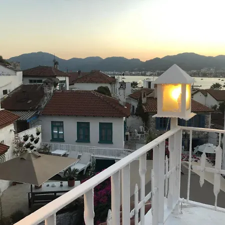 8 Aparthotel